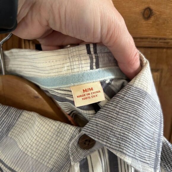 Tommy Bahama Medium Silk Button Front Shirt Short Sleeve White Gray Plaid - Picture 7 of 13